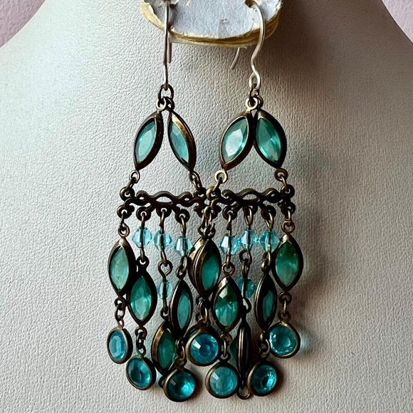 VINTAGE BLUE TEAL GLASS CRYSTAL RHINESTONE LONG DANGLE DROP CHANDELIER EARRINGS - Picture 15 of 16